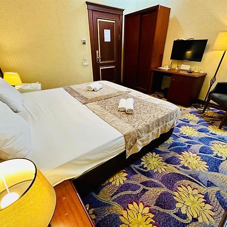 Clover Hotel Baku Formula 1 View מראה חיצוני תמונה