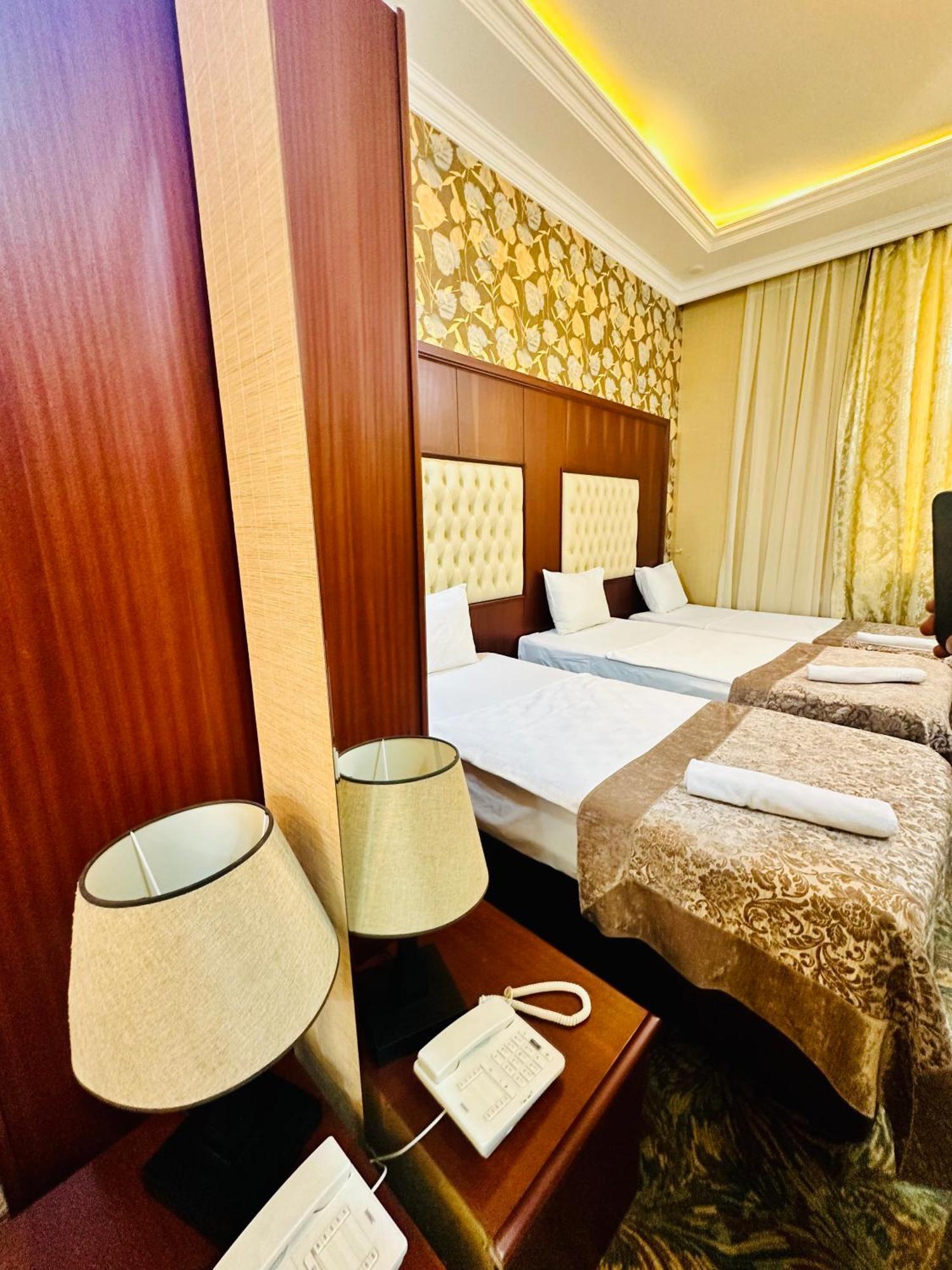 Clover Hotel Baku Formula 1 View מראה חיצוני תמונה