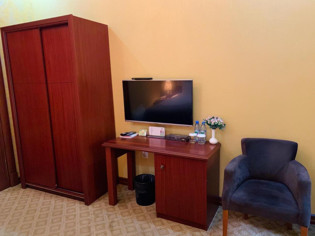 Clover Hotel Baku Formula 1 View מראה חיצוני תמונה