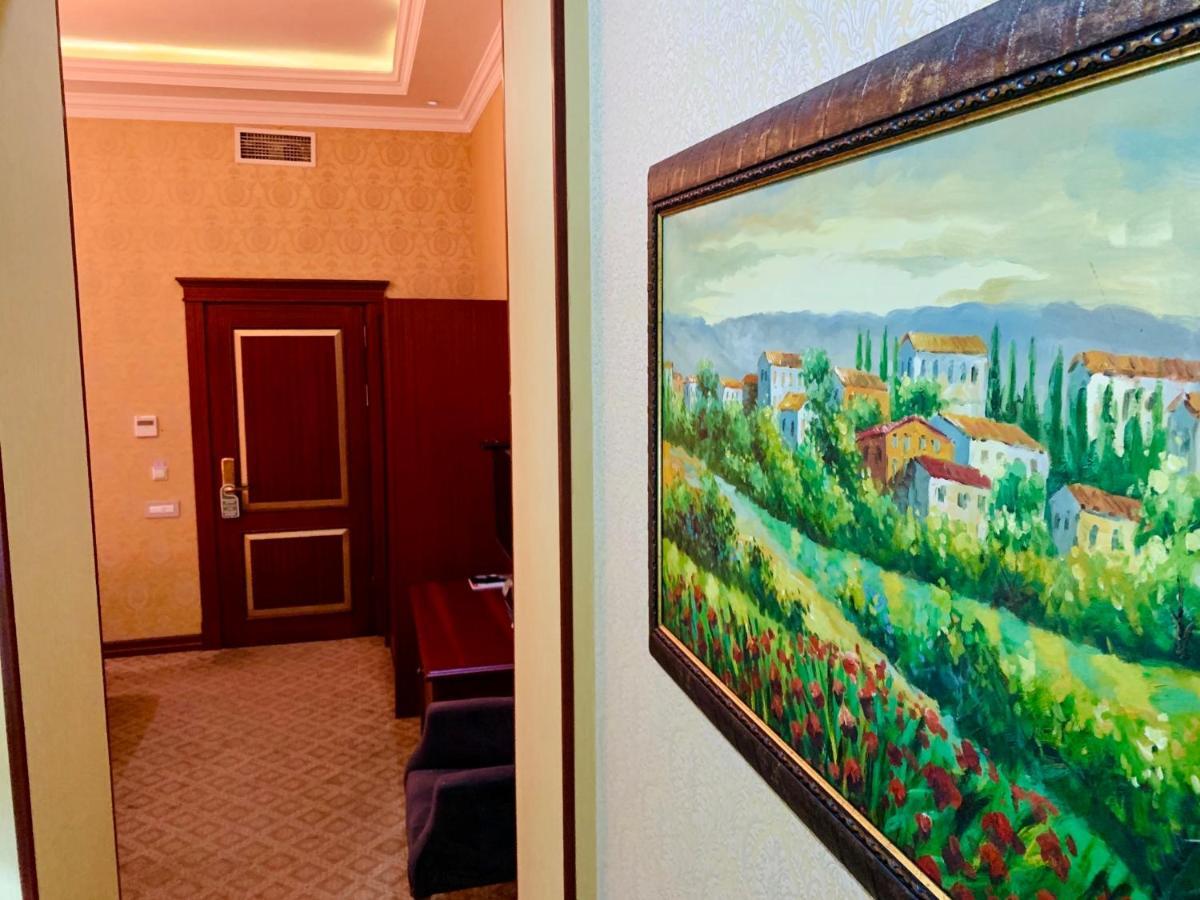 Clover Hotel Baku Formula 1 View מראה חיצוני תמונה