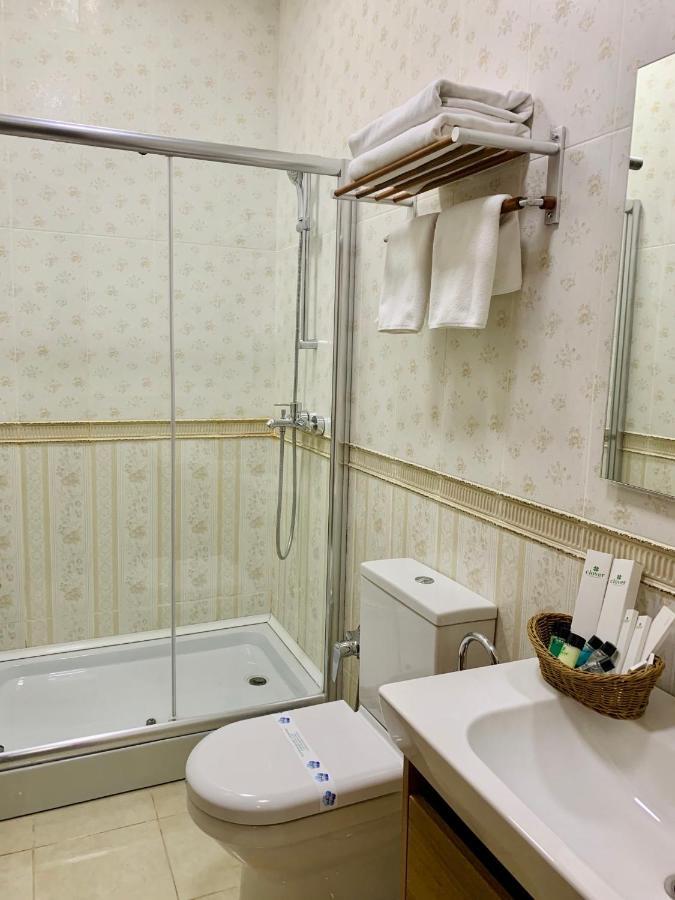 Clover Hotel Baku Formula 1 View מראה חיצוני תמונה