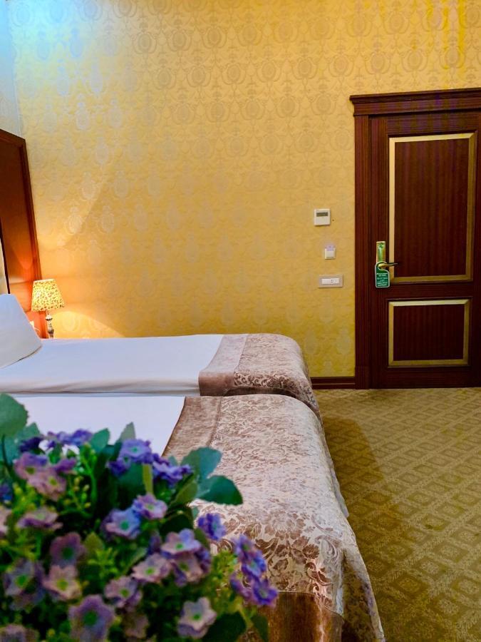 Clover Hotel Baku Formula 1 View מראה חיצוני תמונה
