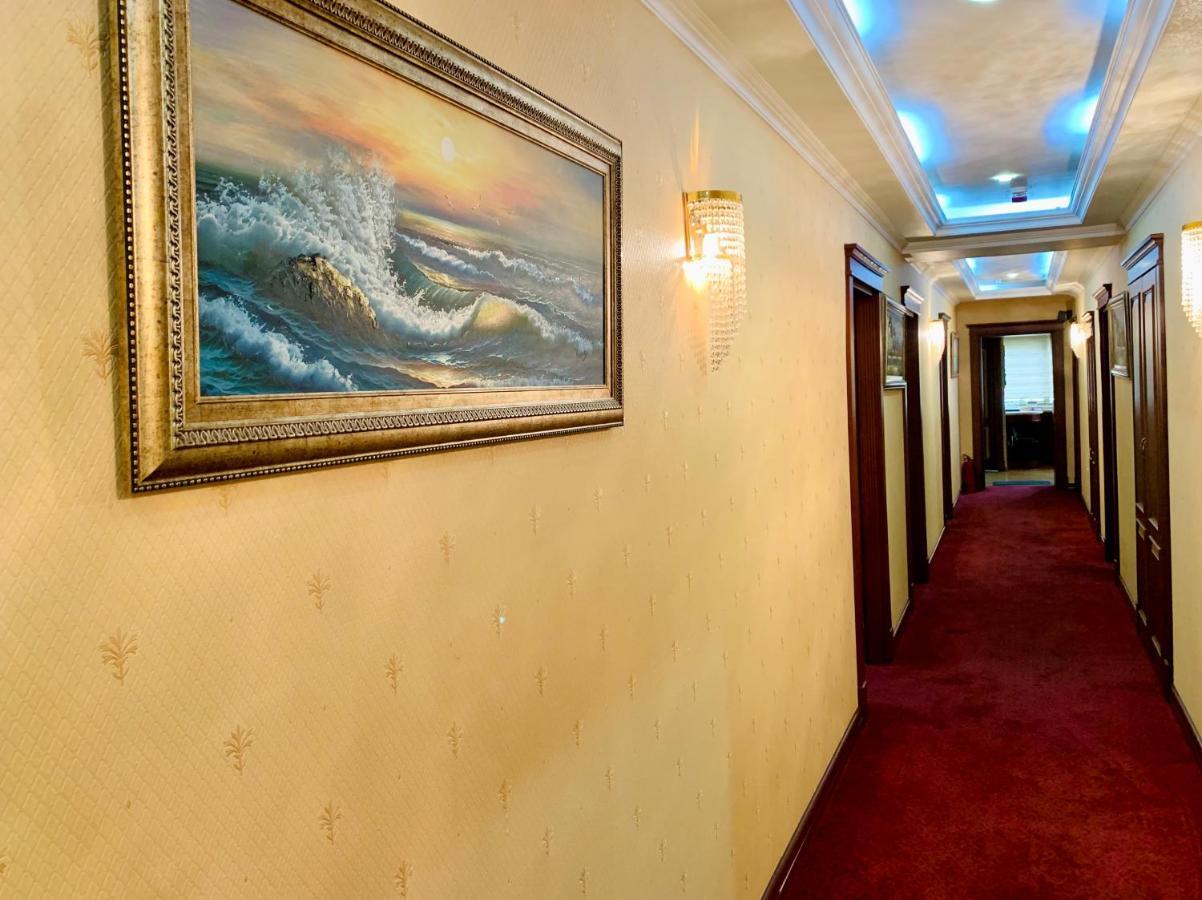 Clover Hotel Baku Formula 1 View מראה חיצוני תמונה