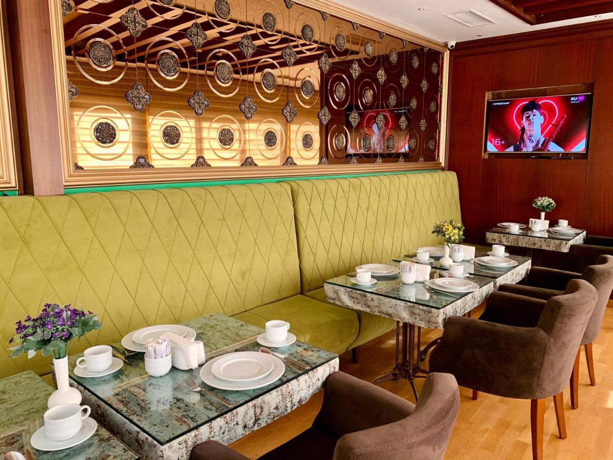 Clover Hotel Baku Formula 1 View מראה חיצוני תמונה